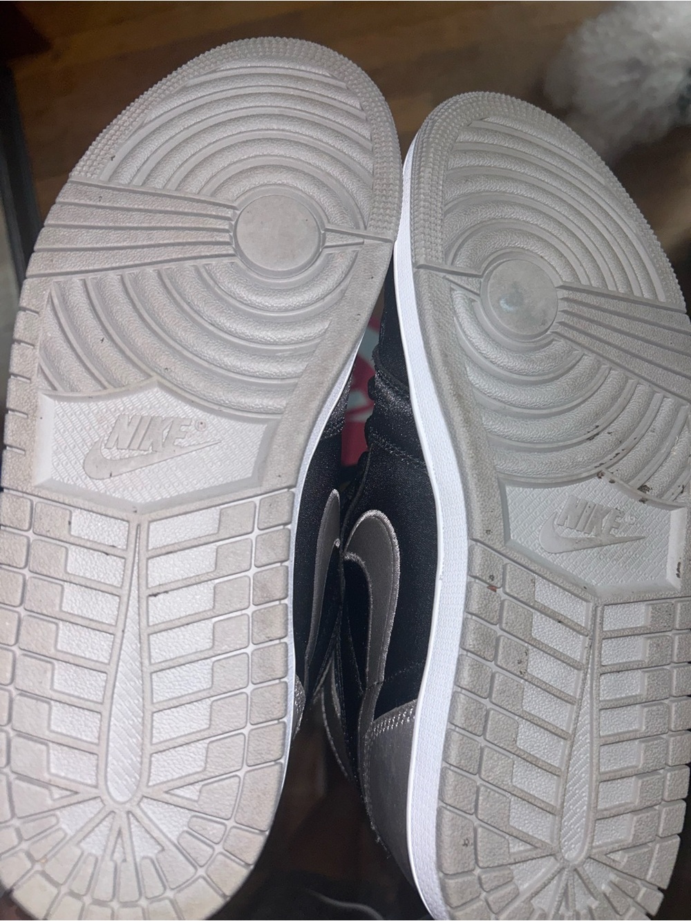 Air Jordan 1 High OG "satin shadow" Men's Shoes - Picture 4 of 4